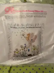 Columbia Minerva 14x14 Betsey Clark Crewel Pillow Kit Betsey's Wish #7928 NEW