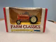 Vtg. 1/43 ERTL "Farm Classics " ALLIS CHALMERS D-19 Tractor Diecast Mod #2566