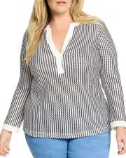 Nic+Zoe Plus Zig Zag Split V Neck Top