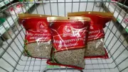 Sell white peppercorn 500 grams of good quality products from Thailand. 3 piece