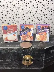 3 MINIATURE HALLOWEEN DESSERT BOXES PUMPKIN CUPCAKES COOKIES