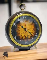 Antique Table Clock Hand Crafted Stylish Desk Clock Analog Dial Battery Operated