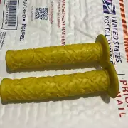 Mongoose grips YELLOW - old school bmx