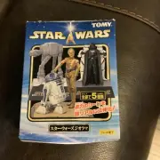 Tomy Star Wars AT-AT All Terrain Armored Transport & Snowspeeder Diorama