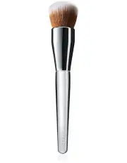 [Clinique] Foundation Buff Brush