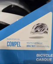 The GIANT BICYCLES COMPEL HELMET in White, size M/L (53-61cm), model GIANT 80000