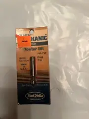 Master Mechanic #440792 solid carbide flush trim router bit. New.