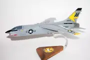VF-103 Sluggers F-8 Crusader (1959) Model,Vought F-8 Crusader,18",Mahogany Scale