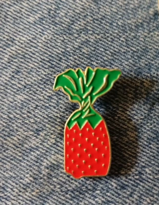 OLD FASHION HARD STRAWBERRY CANDY- ENAMEL PIN-NEXT DAY SHIPPING-VISIT OUR STORE