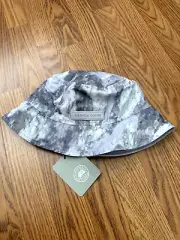 NWT Canada Goose Horizon Bucket Hat REVERSIBLE Purple Lilac Camo One Size