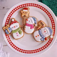 在飛比找ETMall東森購物網優惠-王小miu老師 新款圣誕節雪人主題糖霜餅干模卡通星星禮物手壓
