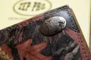 ZEP PRO Fence Row Leather Camo Memphis Tigers bifold Wallet TIN GIFT BOX