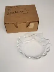 Vintage Glass scallop clam shell Trinket snack Dish bowl w/ Box 5" NEW 3203
