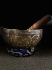 Full Moon Handmade Himalayan / Tibetan singing bowl set