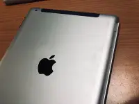 在飛比找Yahoo!奇摩拍賣優惠-【手機寶藏點】盒裝IPad2 A1396 64G (白) 2