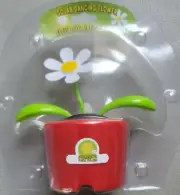 RED Solar Dancing DAISY Sun Or Light Powered FLOWER TOY Great Gift BOBBLE HEAD