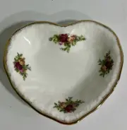 Old Country Roses Royal Albert Heart Shaped Dish Bone China