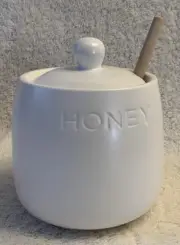 Bushwick White Ceramic Honey Pot Jar W/ Wooden Dipper 12oz NEW