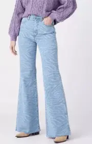 NWT Wrangler Women's Meow Laser Tiger Print Wanderer Flare Jeans