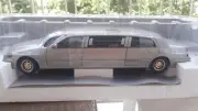 1/18 lincoln millenium edition limousine sun star NO BOX