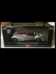 1939 Horch 855 Silver/Red 1:18 SunStar 2402