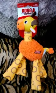 Kong Dog Shakers Giraffe sz. Med Squeaky Crinkly Plush Tug & Shake Dog Toy 12"