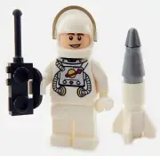 NEW LEGO ASTRONAUT MINIFIG space nasa rocket scientist stem helmet