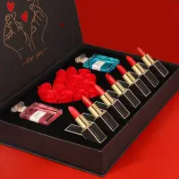 在飛比找蝦皮購物優惠-台灣出貨 情人節生日禮物 520禮物 雕花口紅香水禮盒套裝 