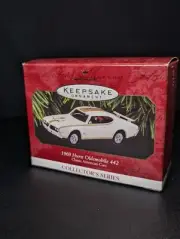 Hallmark Keepsake 1969 Hurst Oldsmobile 442 Ornament 1997 NIB