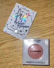 **MAC Glow Play Blush in "BLUSH, PLEASE" (Neutral Light Mauve) 0.25oz +FREE GIFT