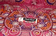 NEW CHAPSTICK CANDY CANE SEALED .015 FL. OZ. (4 G)