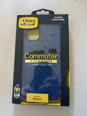 OtterBox 77-62457 Defender Holster Case for iPhone 11 - Black