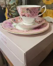 Royal Albert Miranda Kerr - Hope - Coral 3 piece set - Teacup/Saucer/20cm plate