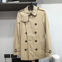 在飛比找蝦皮購物優惠-Burberry 風衣 Chelsea 蜜色 44 號 短版