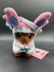 Plush Eevee Puncho Sylveon New With Tag / Tag Pokémon Center