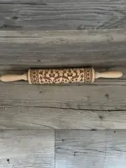 Christmas Reindeer Rolling Pin Wooden Embossed Biscuit Roller Baking Cookies New