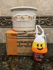 LONGABERGER CANDY CORN CROCK & BATH & BODY CANDY CORN SANITIZER HOLDER & GEL