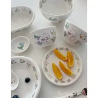 在飛比找蝦皮購物優惠-[Two baby house]日式家用陶瓷碗碟盤 可愛小兔