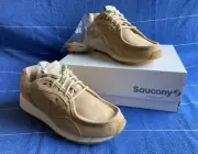 SAUCONY SHADOW 6000 SAND MOC GUM SOLE MEN’S 9 NIB NWB PO 4700555370 S70706-1