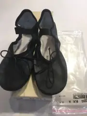Black Ballet Shoes Leather Full-Sole by Bloch Girls 13.5A