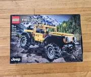 LEGO TECHNIC: Jeep Wrangler (42122)