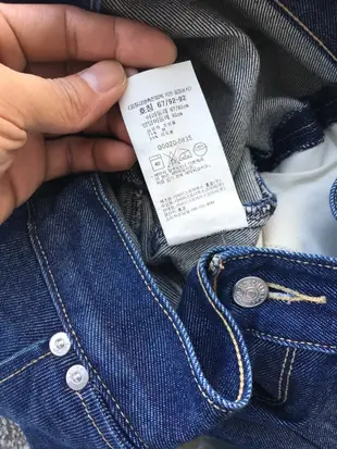 W27 中腰 Levis 牛仔褲 二手Levi's 立體剪裁褲 3D褲 二手 丹寧牛仔褲 夏日必備 七分褲 顯瘦 絶版品