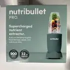 Nutribullet Pro 900-Watt, 32oz. Personal Blender Factory Sealed Box, Green, NEW.