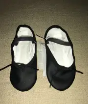 New!! Little Girls Black "DANSKIN" Full Sole BALLET Shoes/ SLIPPERS sz 12 NWT