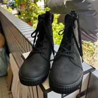 在飛比找PopChill優惠-[二手] Timberland 黑色靴子