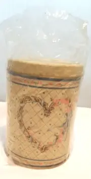 Vintage Cylinder Beige Nesting Canister Set of 3 Hearts Ribbons Taiwan