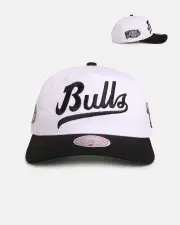 [MITCHELL & NESS] Mitchell & Ness Chicago Bulls 'Coaches Origins' Deadstock Snapback White/black - Size ONE ONE White/Black