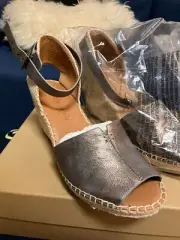 Gentle Souls Ankle Strap Wedge Heel Sandal Pewter Size 9.5