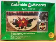 Vintage Columbia Minerva Latch Hook Christmas Poinsettia Rug Half Round K3906