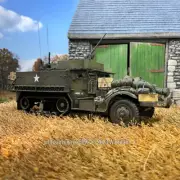 W.Britain 25092 M3A1 Half Track 27th Armored Infantry Division, A Co. (Britains)